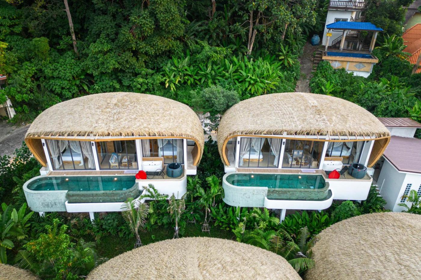 Hotel with private pool - Three Monkeys Villas